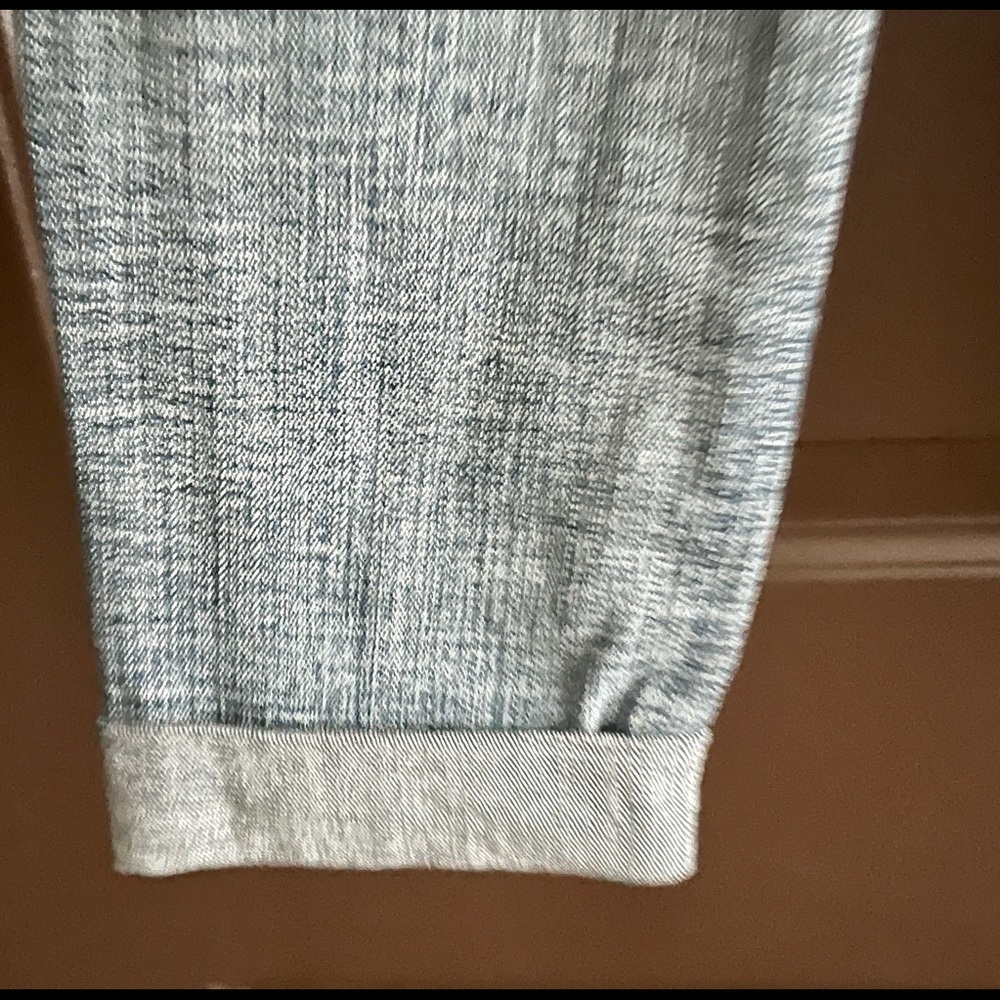 Machine Destroyed Cropped Jeans! Pearl accents! Sz Xs - Picture 10 of 13